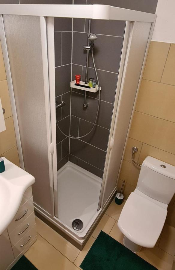 Ferienwohnung Am Waldsee Mit Schwimmbad Gernsbach Buitenkant foto
