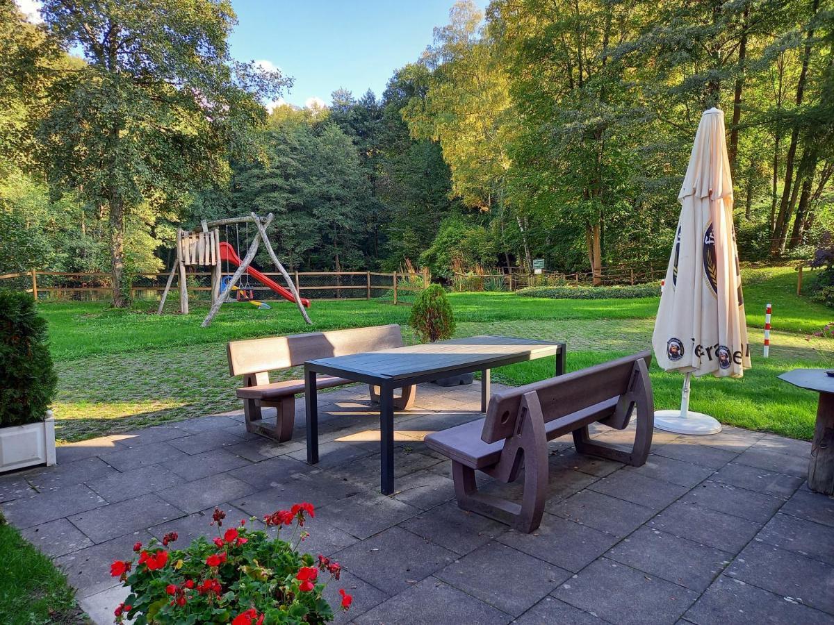 Ferienwohnung Am Waldsee Mit Schwimmbad Gernsbach Buitenkant foto